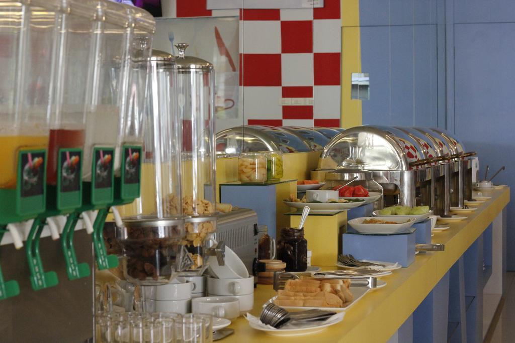 Sinar Sport Hotel Бенгкулу Екстериор снимка