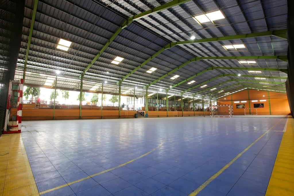Sinar Sport Hotel Бенгкулу Екстериор снимка