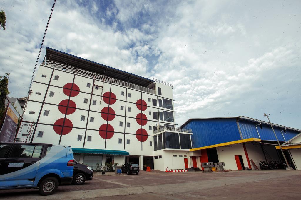 Sinar Sport Hotel Бенгкулу Екстериор снимка