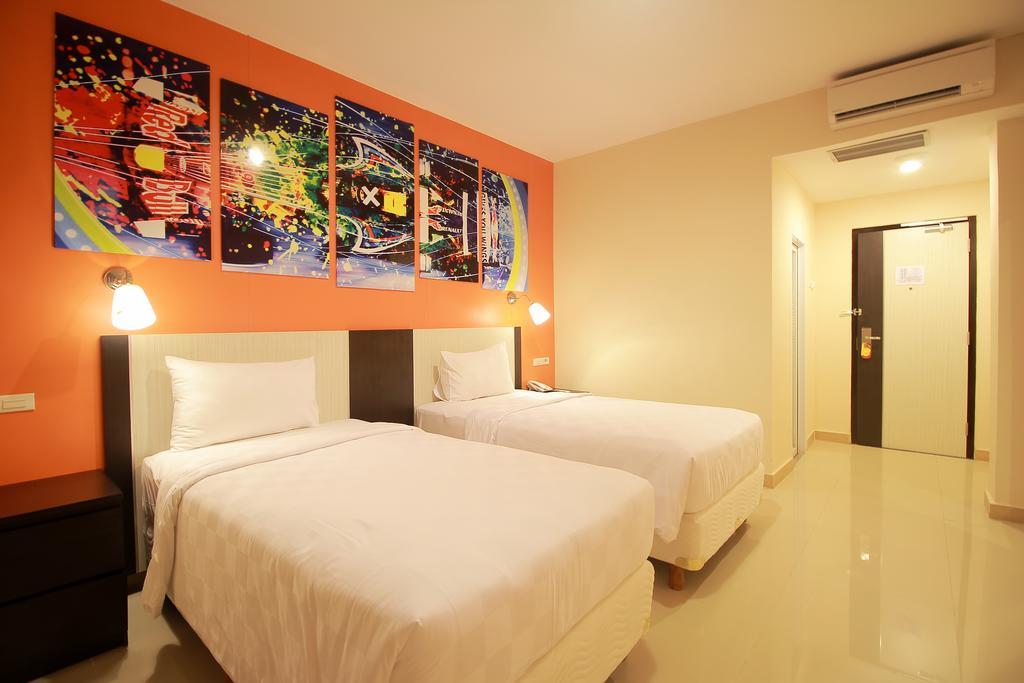 Sinar Sport Hotel Бенгкулу Екстериор снимка