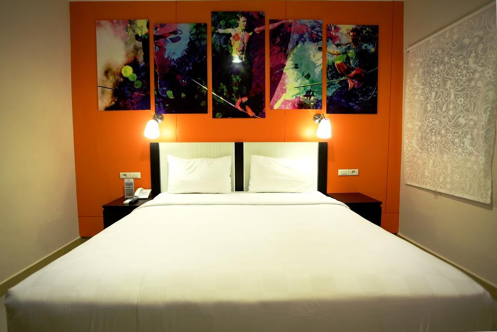 Sinar Sport Hotel Бенгкулу Екстериор снимка