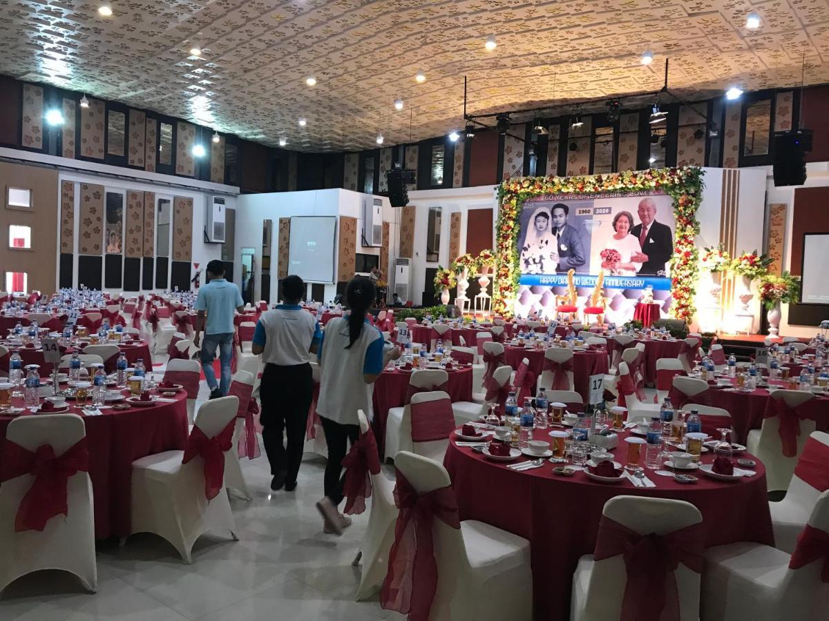 Sinar Sport Hotel Бенгкулу Екстериор снимка